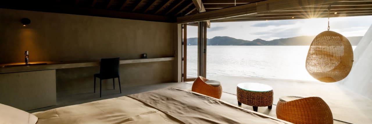 Denpaku The Beachfront Mijora