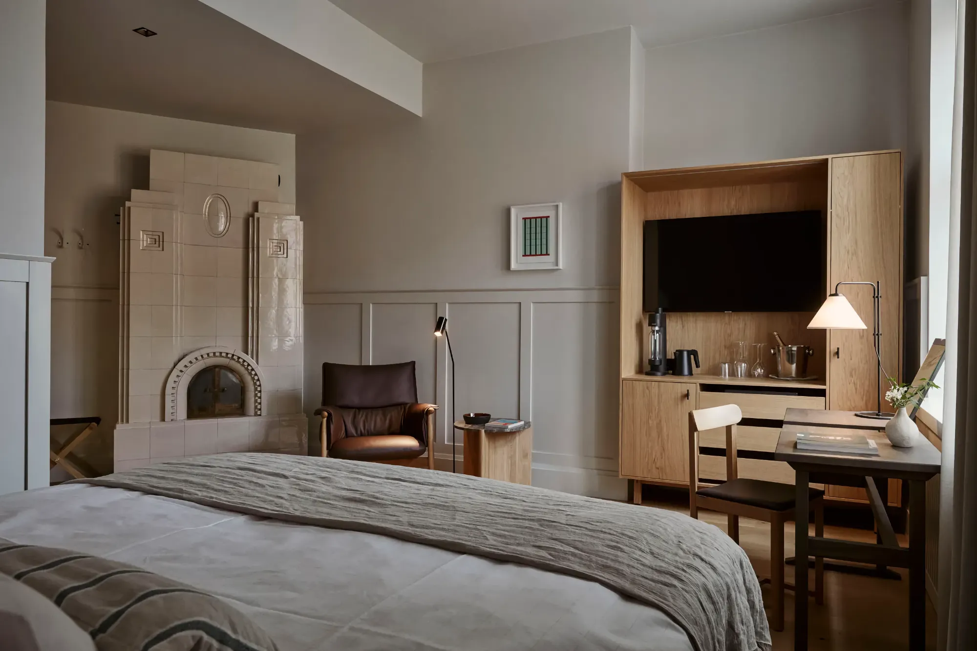 Connecting Rooms