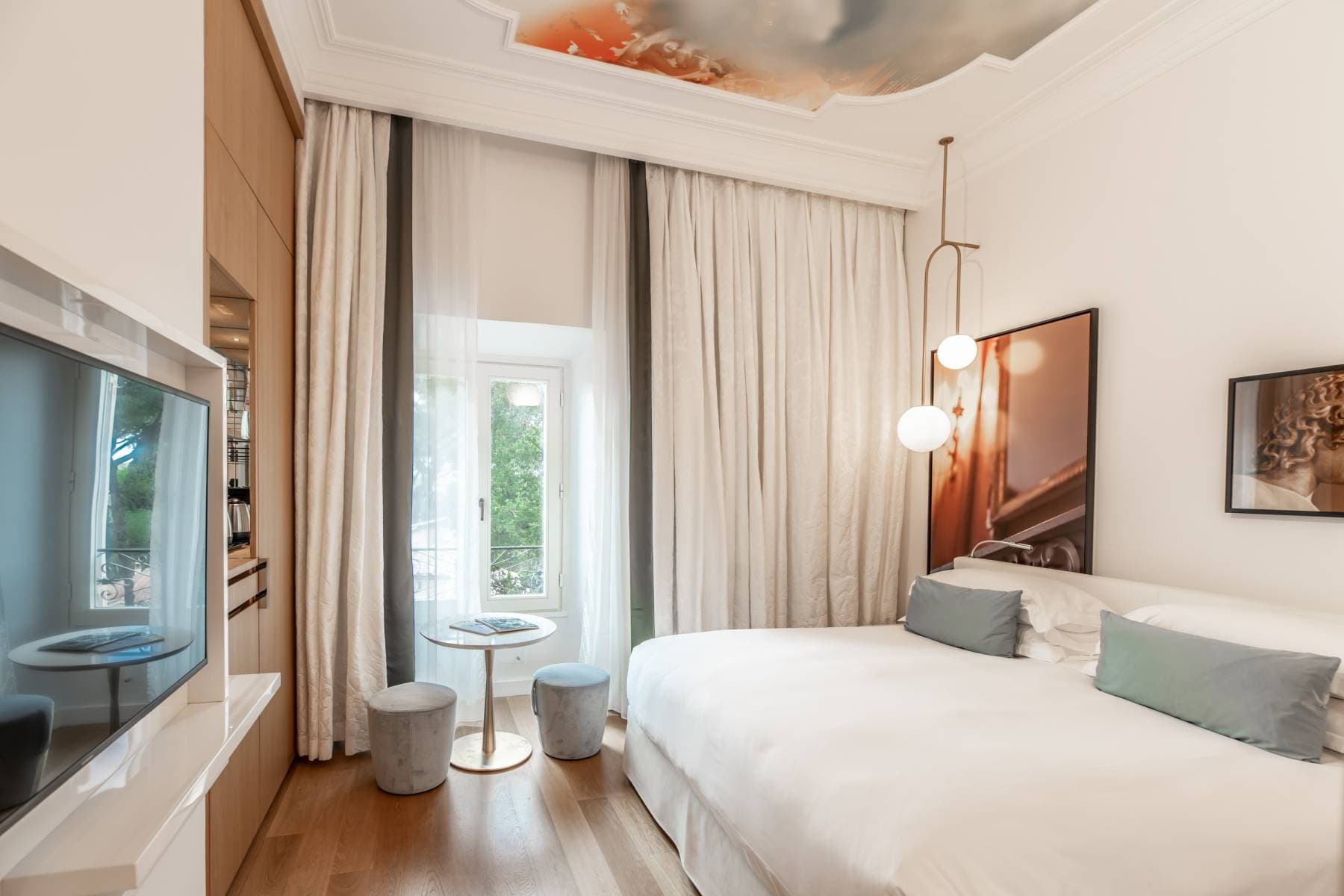 Deluxe Family Suite