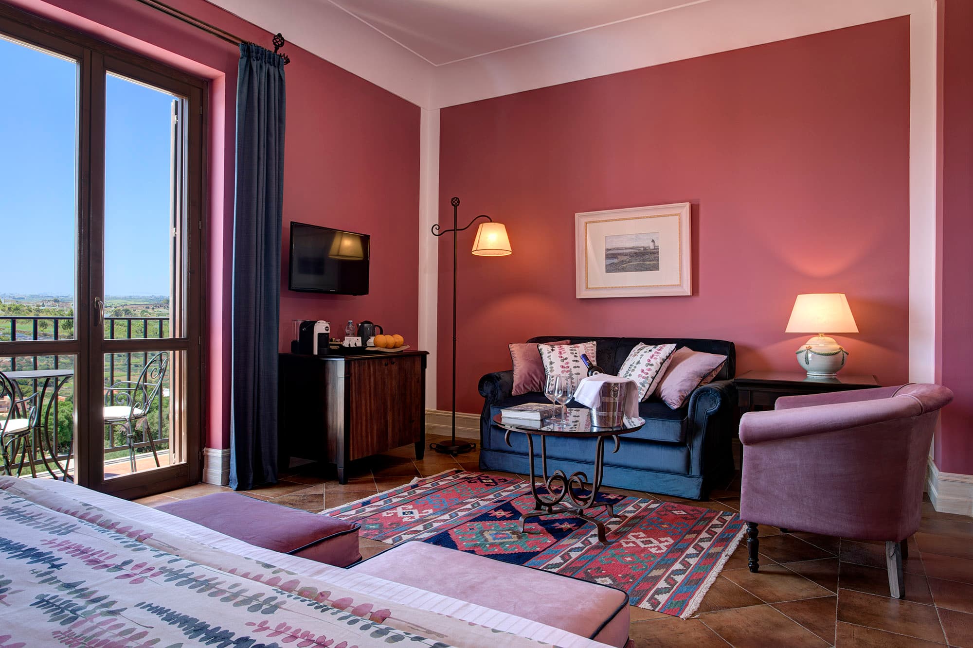 Junior Suite with Vineyard View