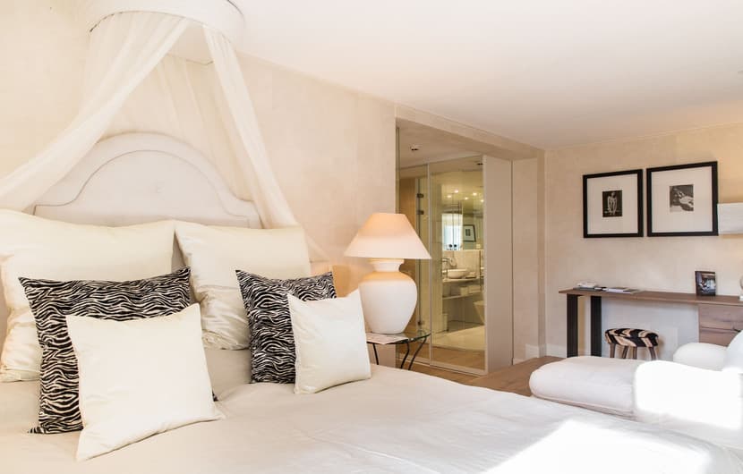 Deluxe Room (Royal Room)