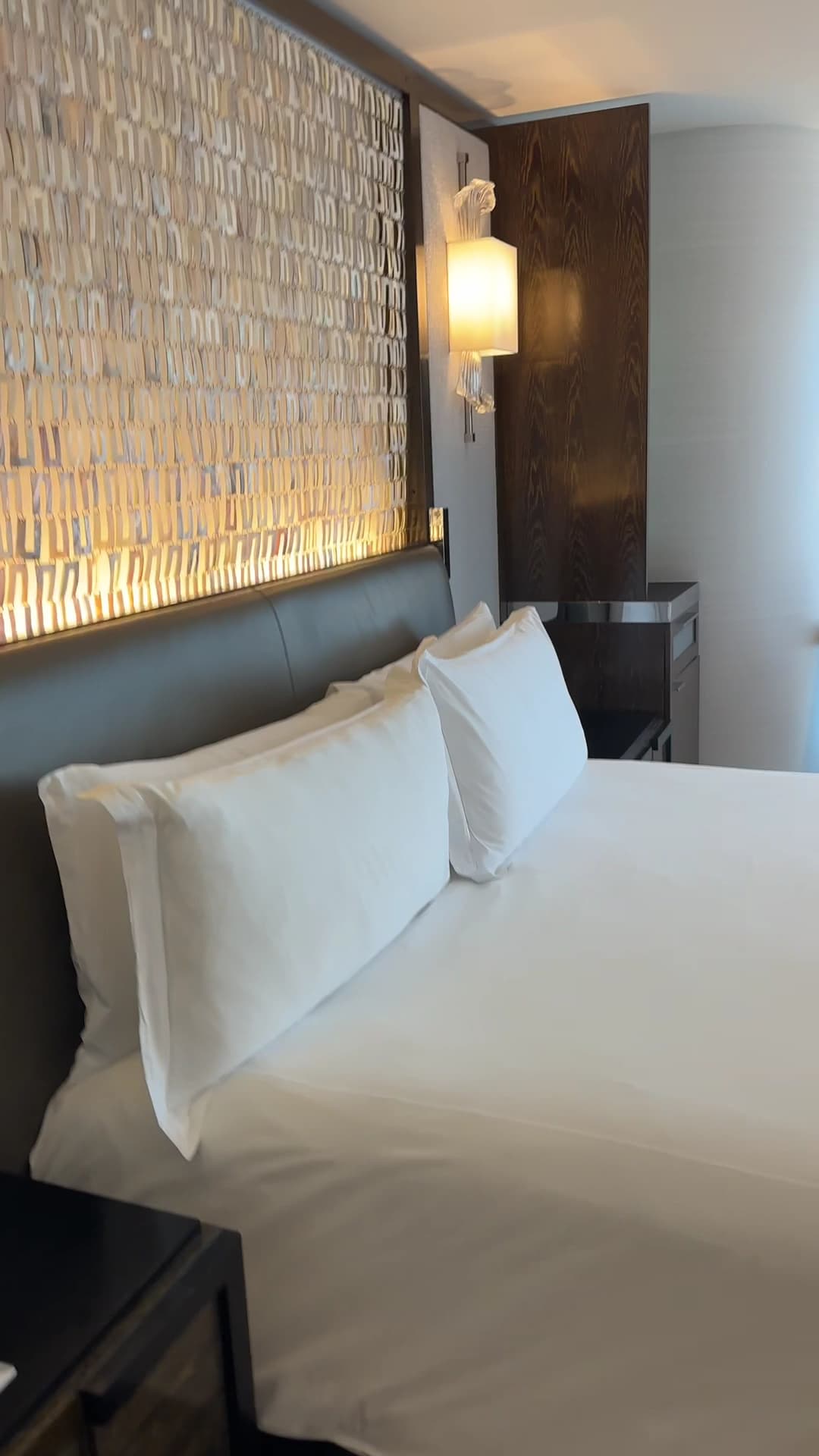 Presidential Two-Bedroom Suite – 1 King / 2 Doubles