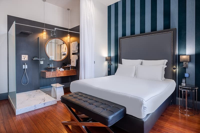 Elegance Room