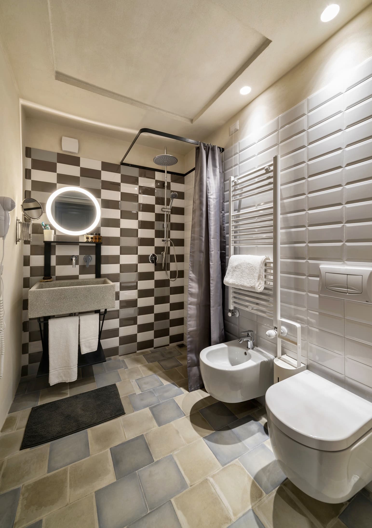 GIARA — Two Room Apartment