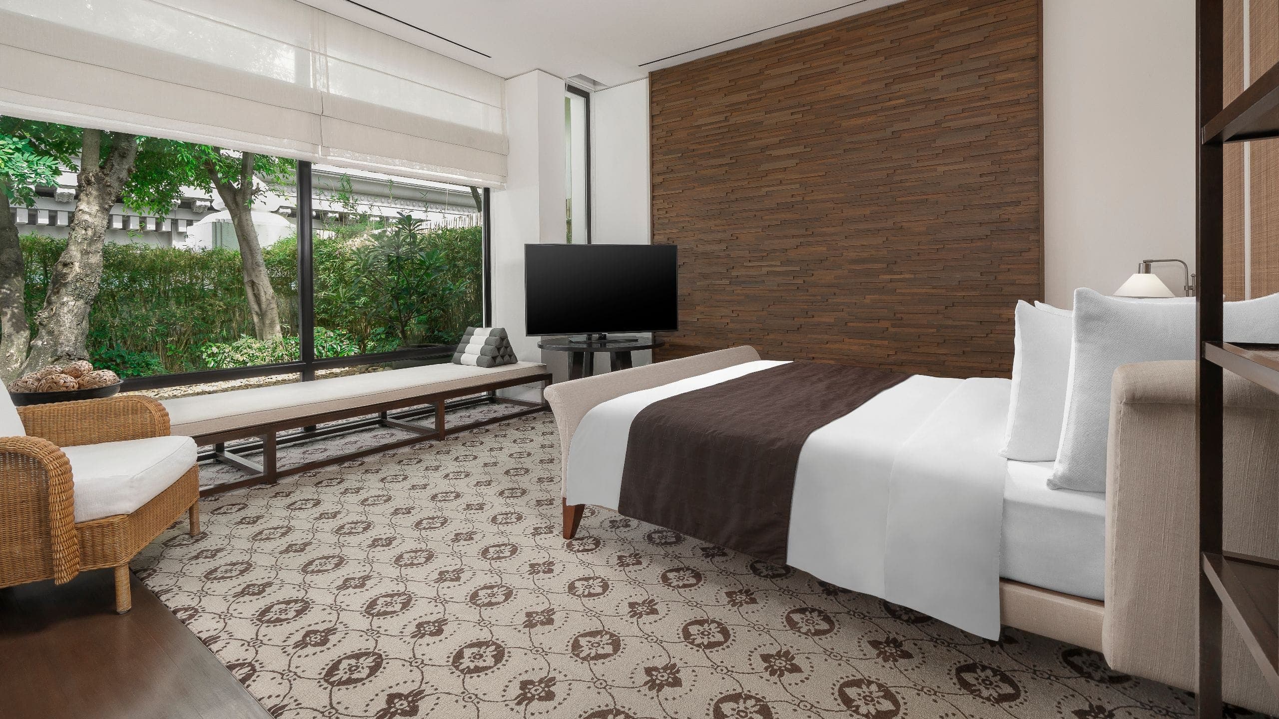 Diplomat Suite King