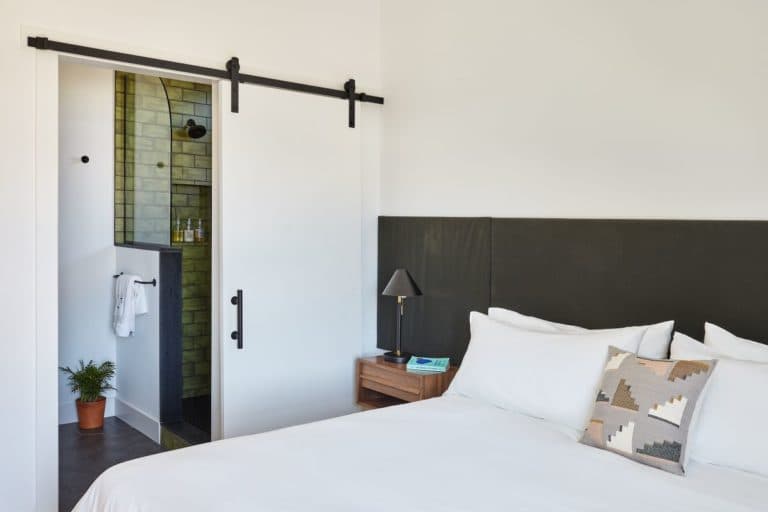 Benjo (Room 202) — 2nd Floor 2-Bedroom Suite