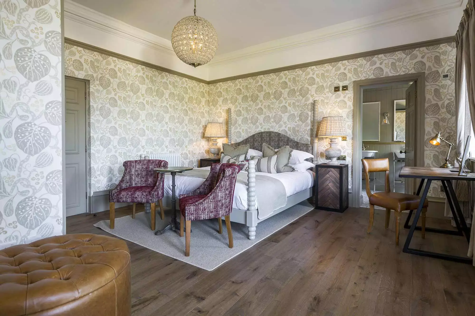 Coach House Collection 4 (Family Room)