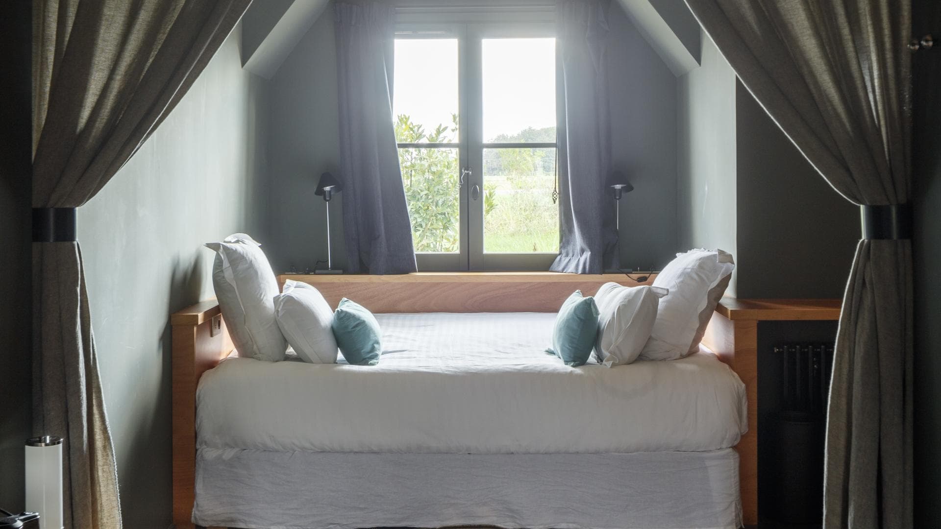Triple Green Getaway Room