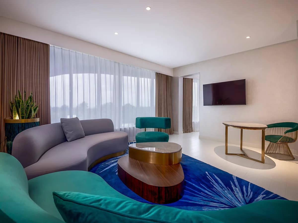 Deluxe Room, 1 King Bed, Balcony