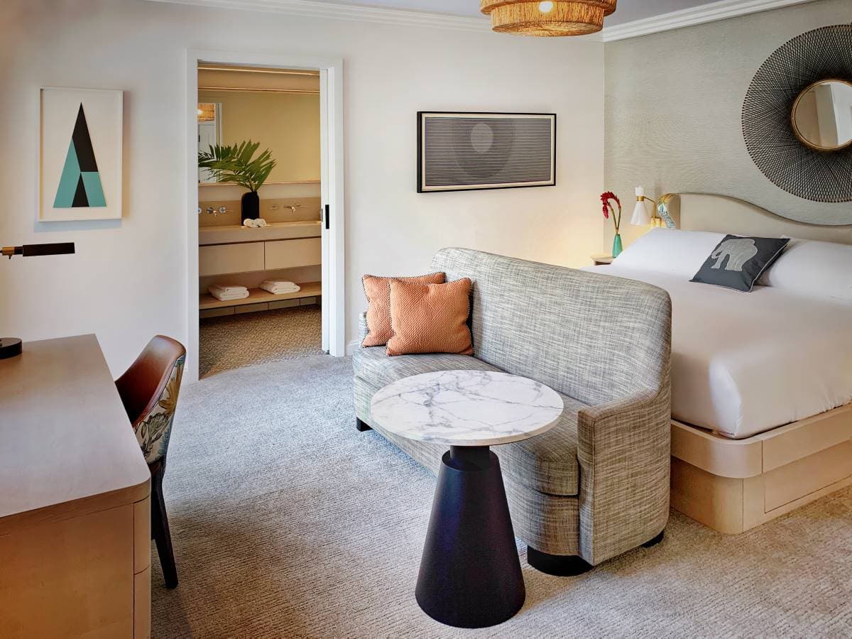 Deluxe King Room
