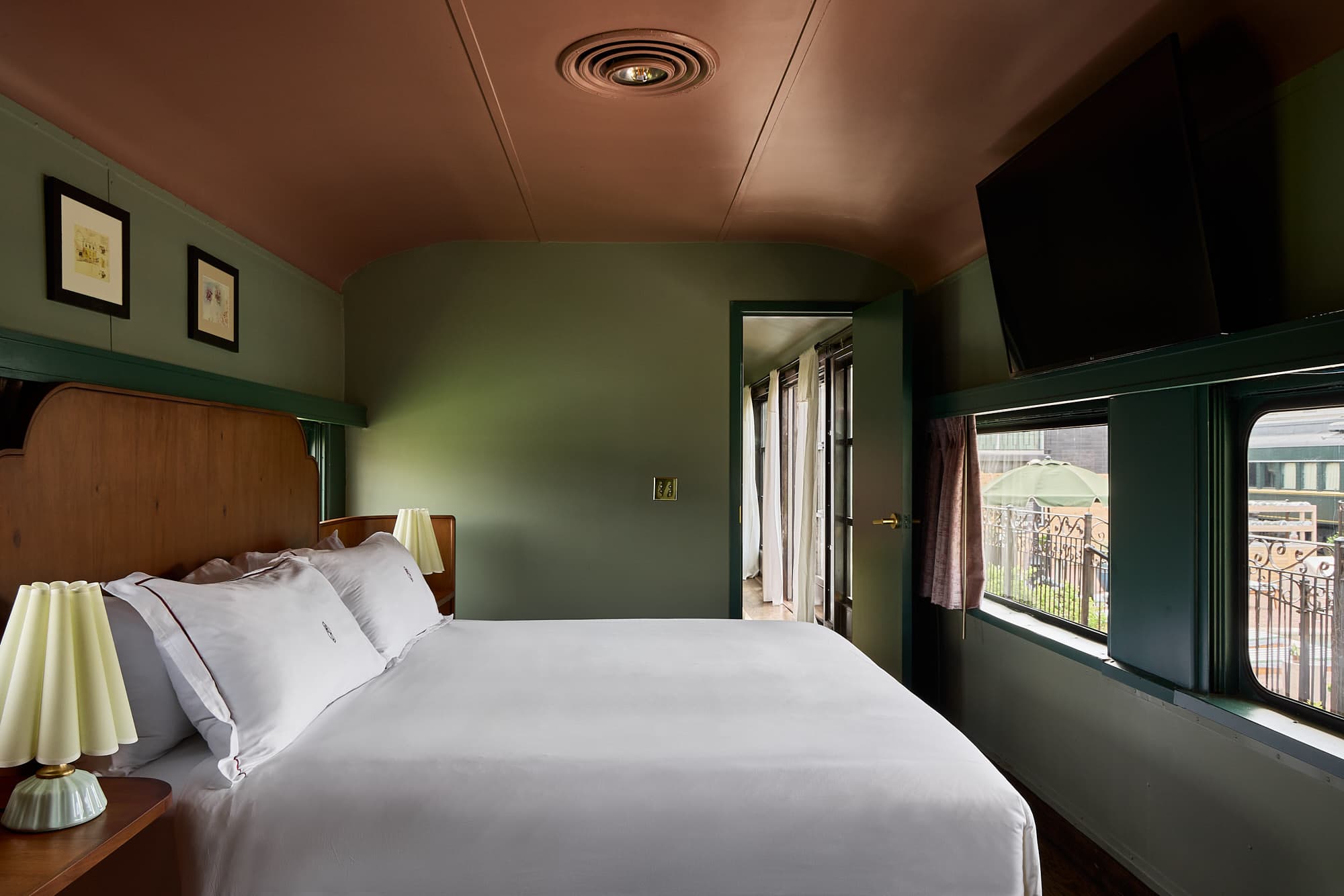 MacArthur Suite