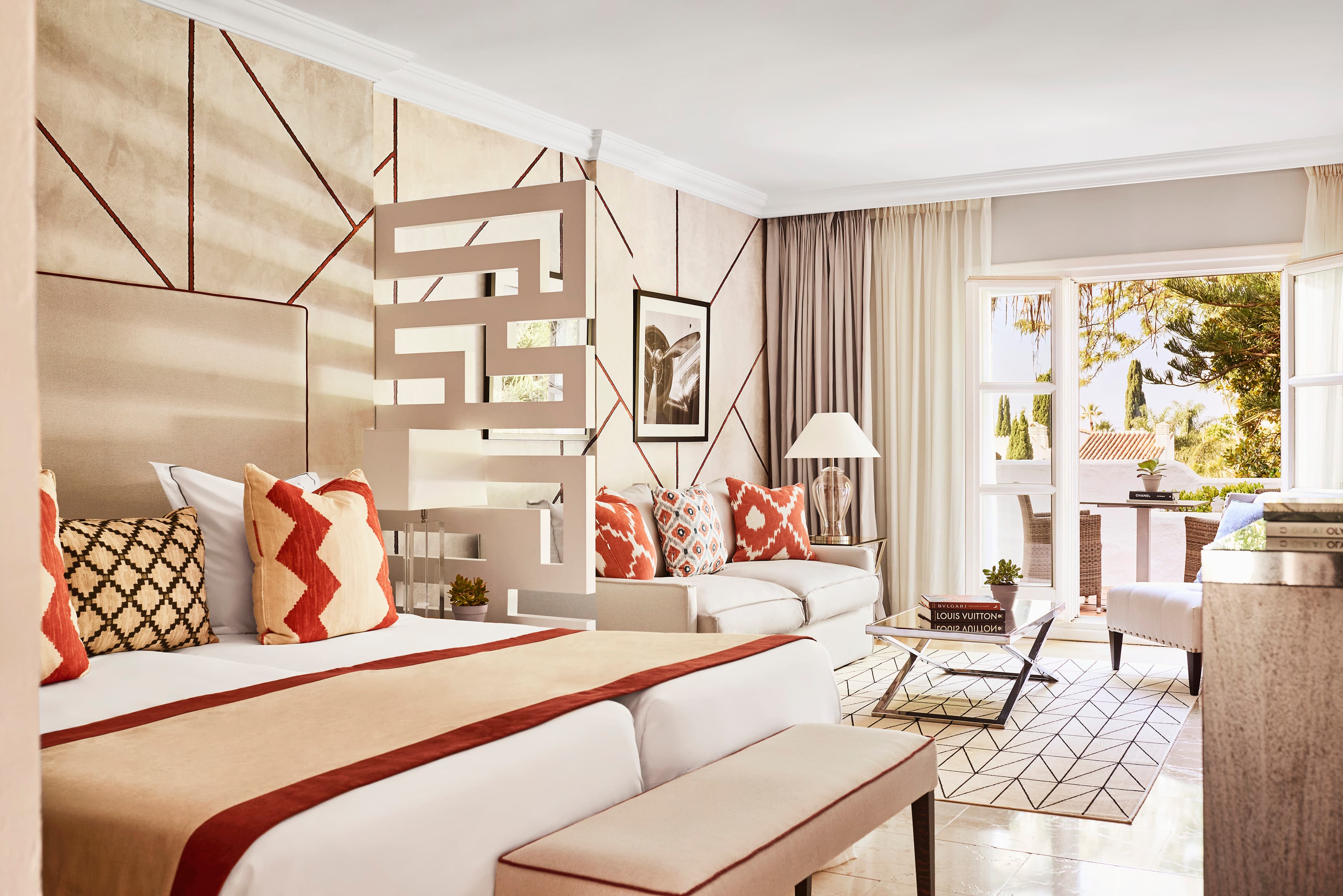 Deluxe One Bedroom Suite