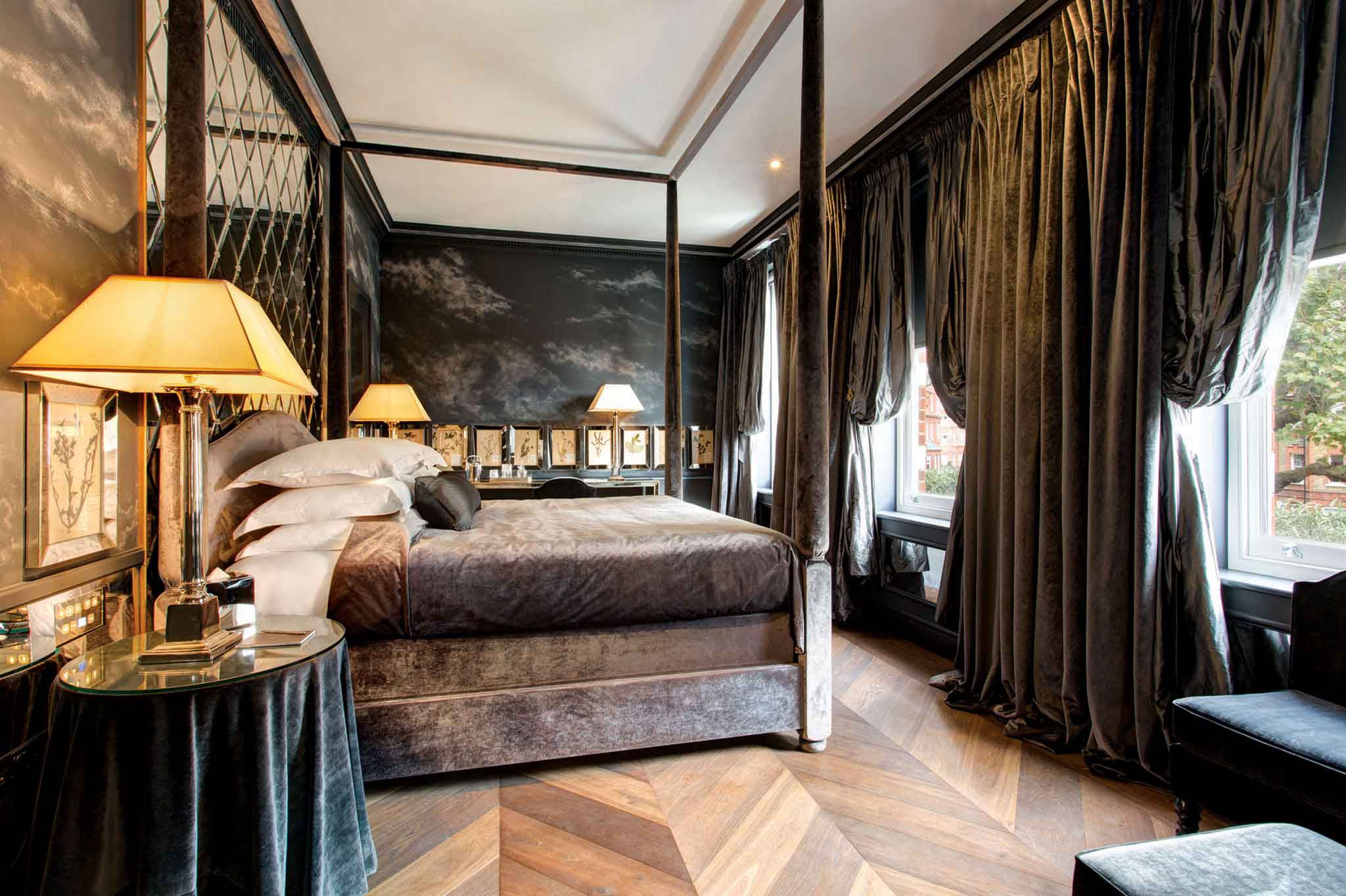 Kensington Grand Suite