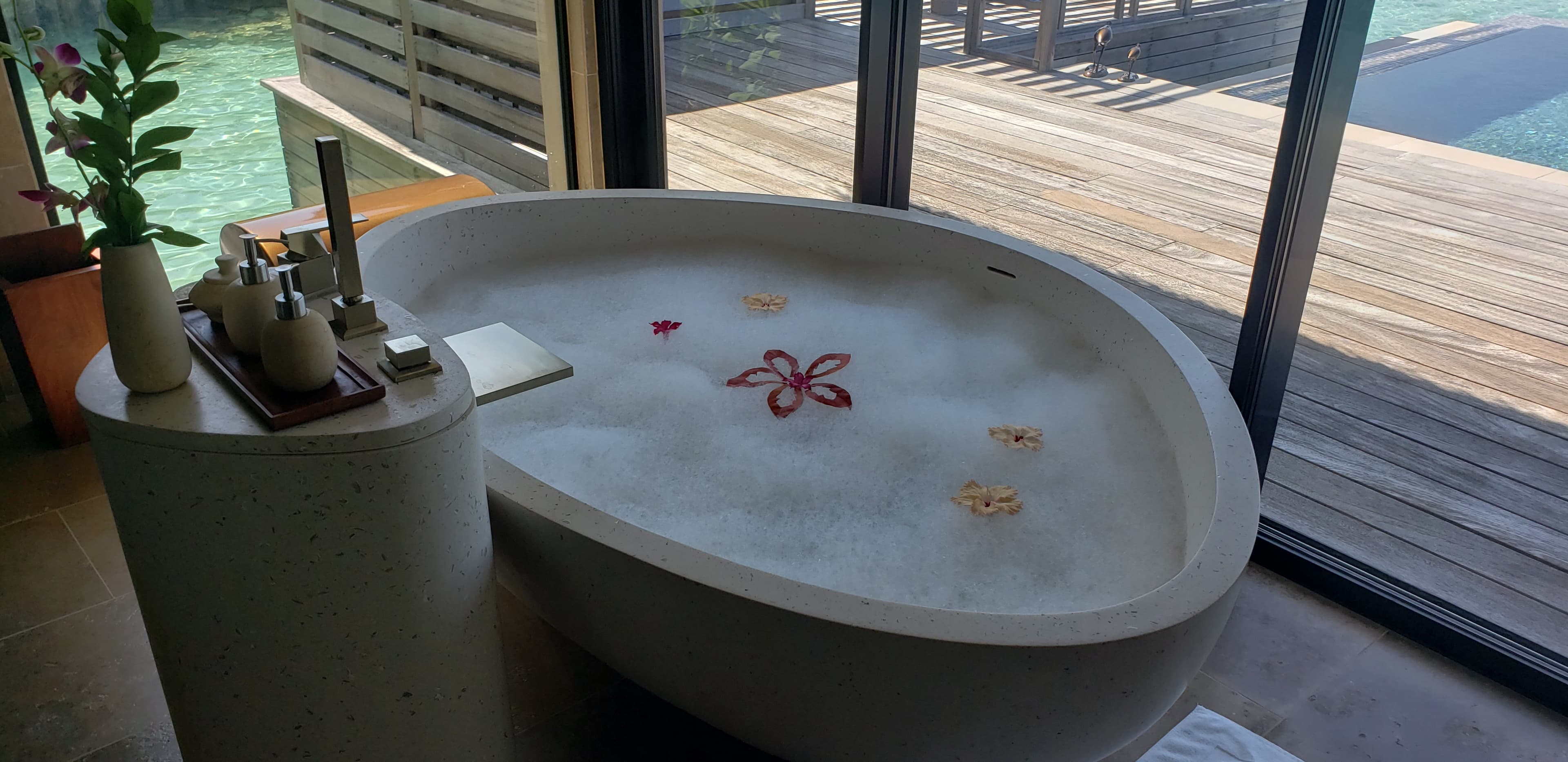King Reef Villa with Pool