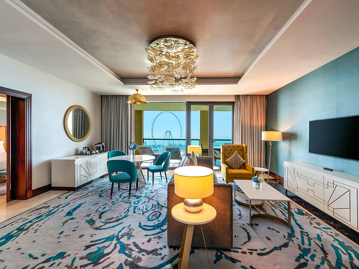 Luxury Club Room – King Bed, Club Millésime Access