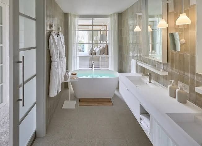7-Bedroom The Grand ROKI Suite