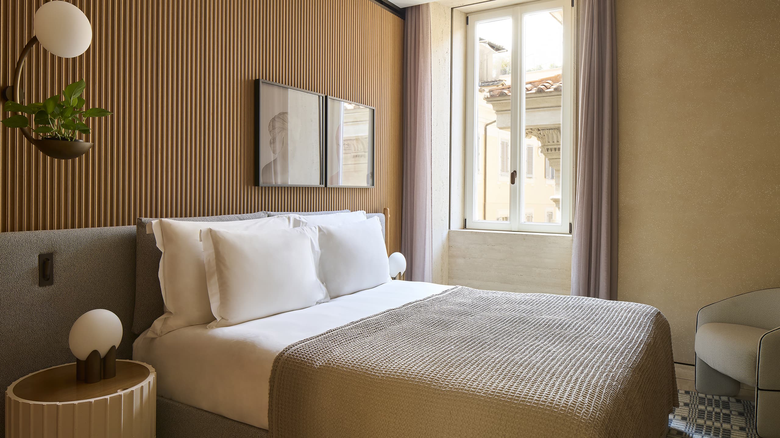 Corner Suite