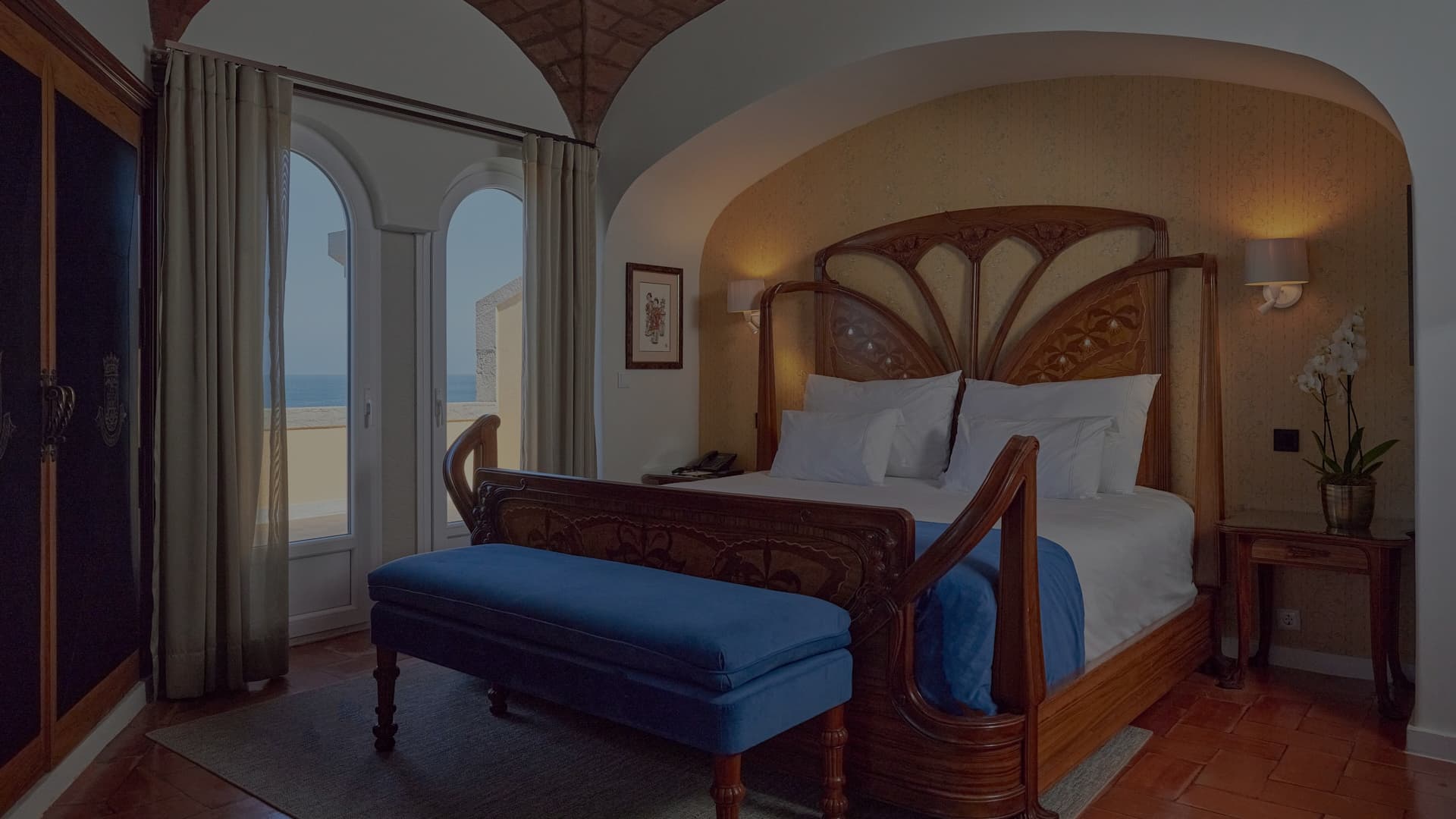 Junior Suite with Closed Balcony and Ocean View
