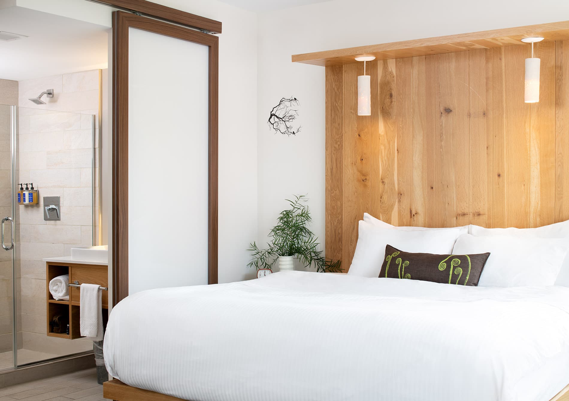 Corner King Bedroom