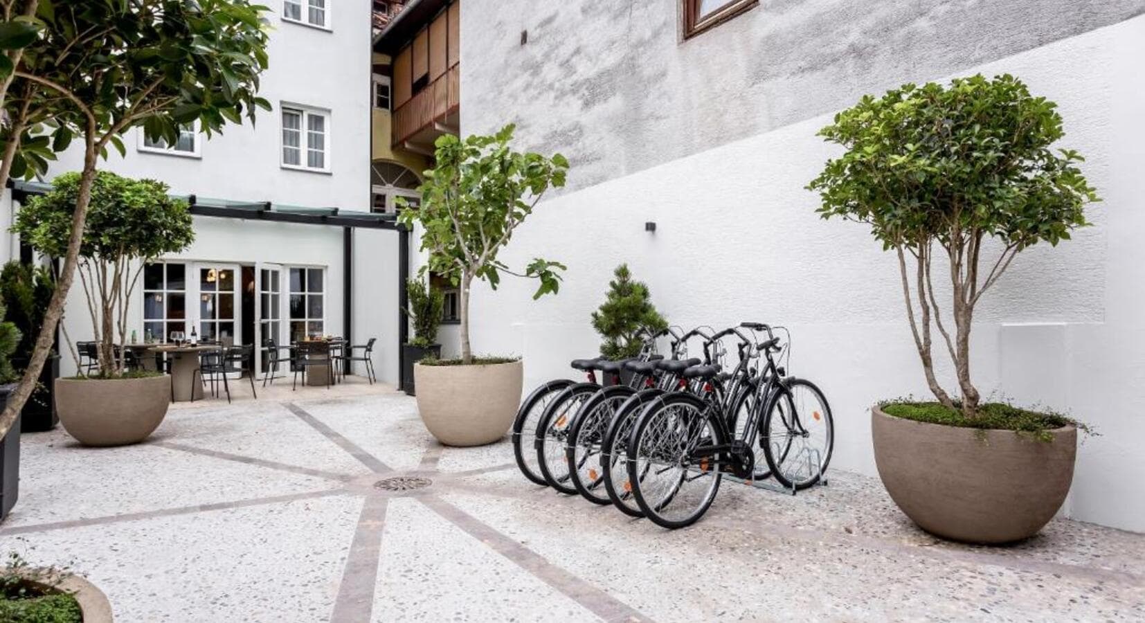 Bloom Hotel