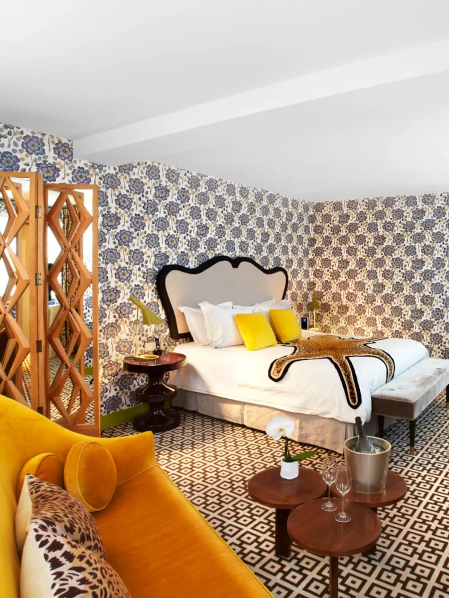 Prestige Room