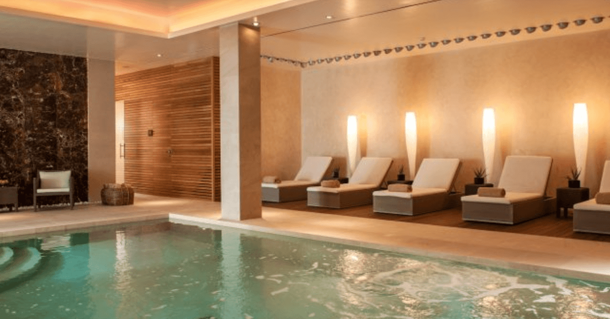 Pool Suite