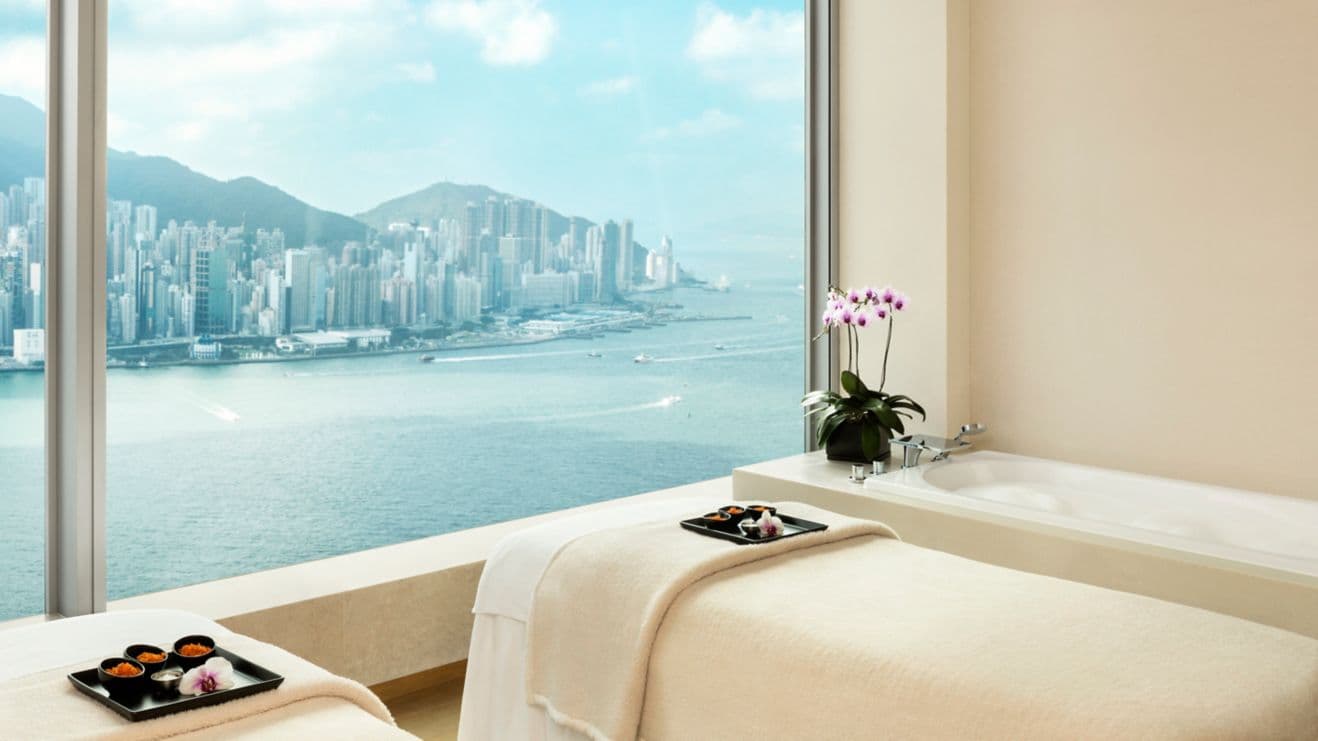 Spectacular Room