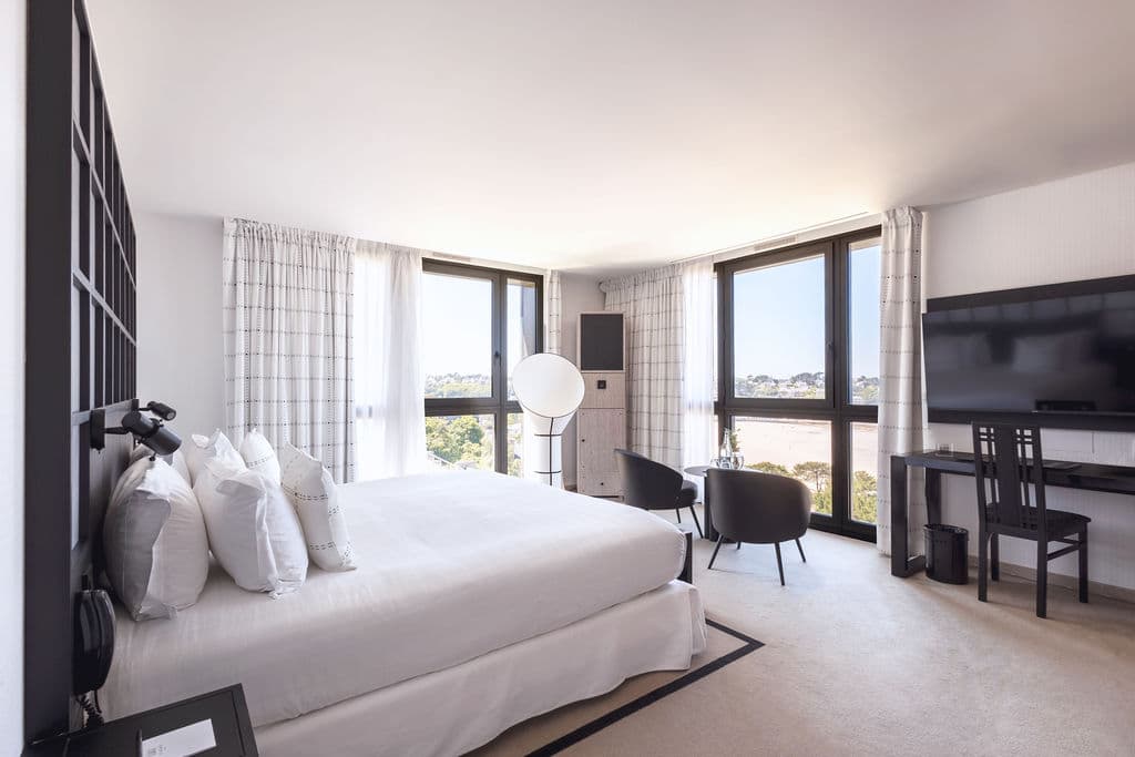 Altitude Suite