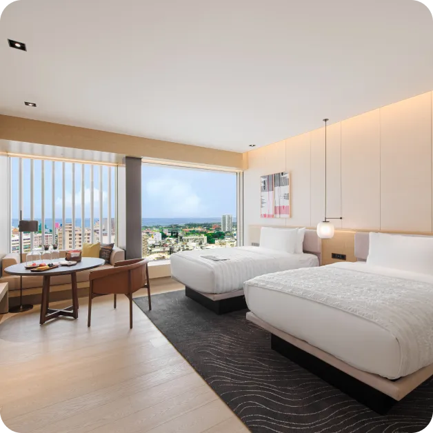 Deluxe Family Room