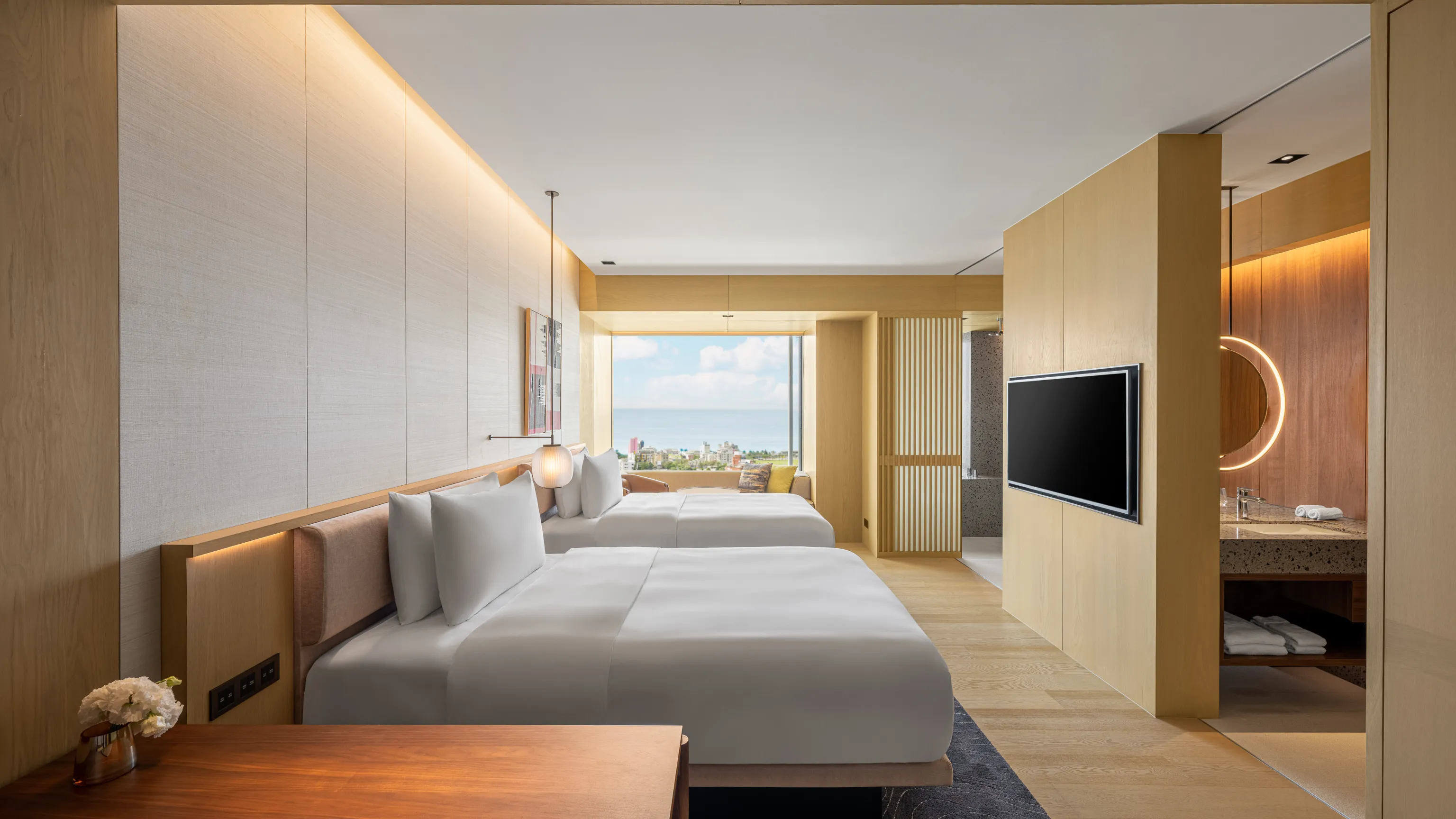 Deluxe Mountain Hot Spring Room
