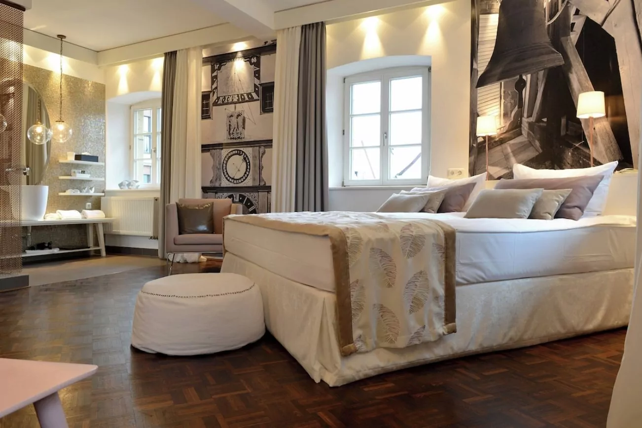 Extra Small Room