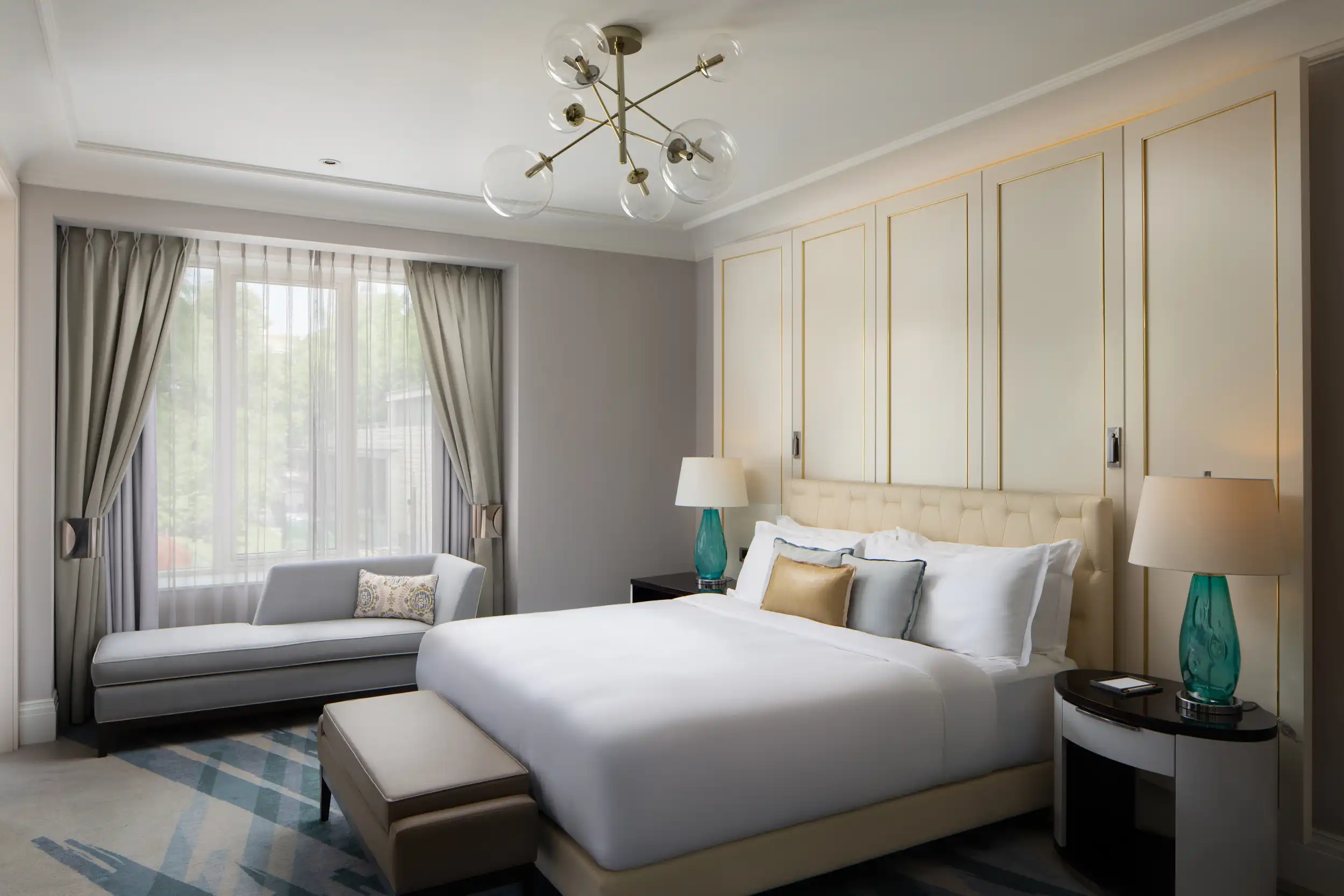 Club Deluxe Suite