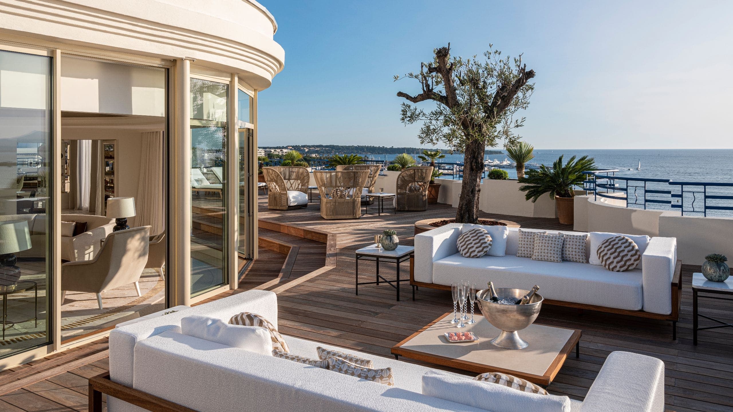 Executive Suite City View