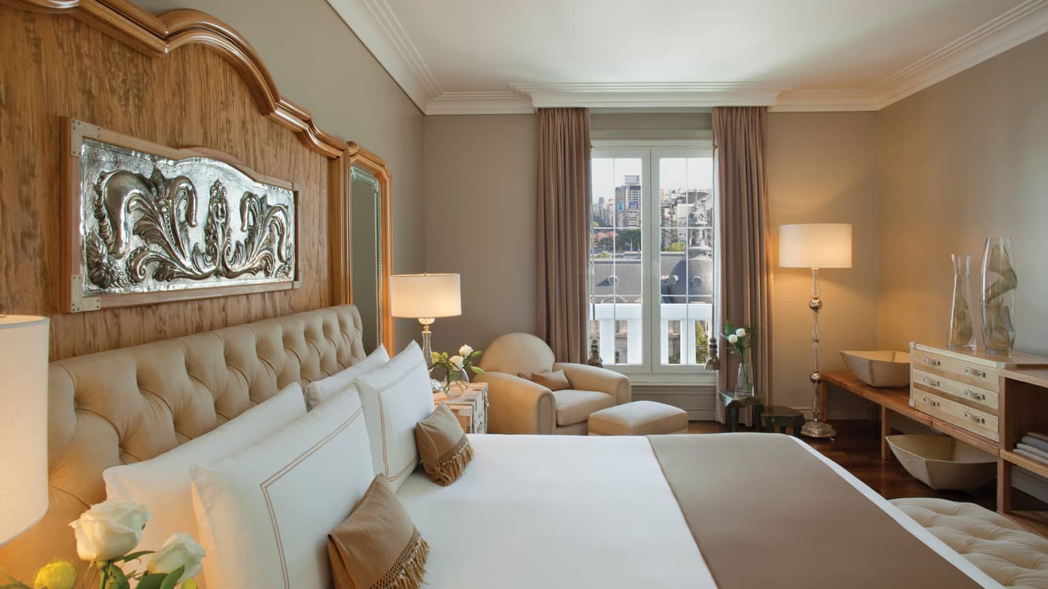 Mansion-View Room
