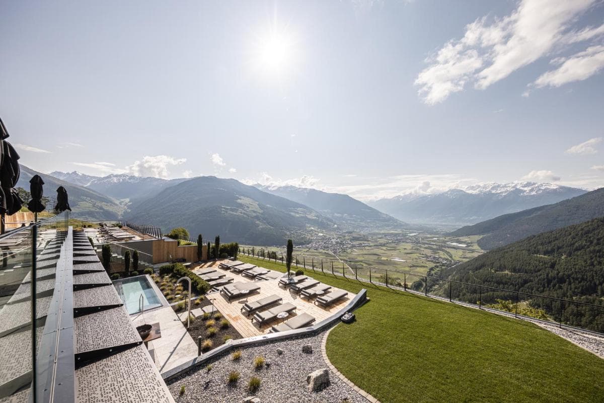 Sky Suite