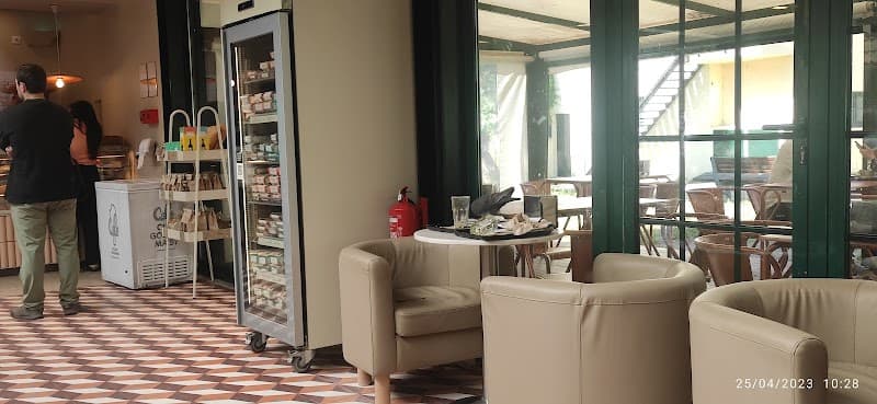 Lisbon Tropical Bliss: 4 Days of Sun, Sea & Sights