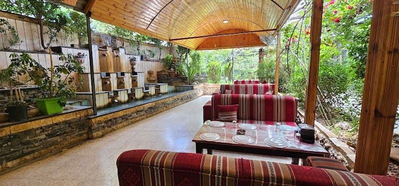 Abu Ahmad Restaurant & Sweets