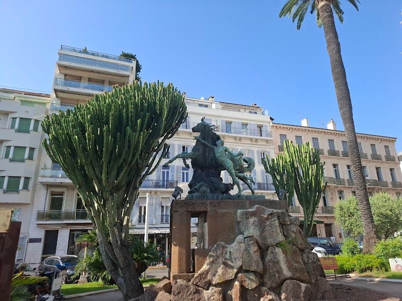 Antibes Free Explore in Old Town