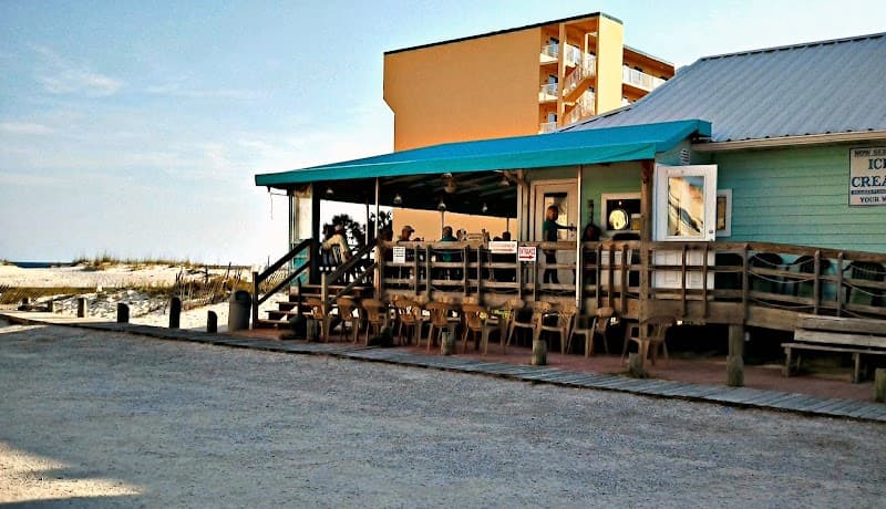 Bahama Bob’s Beach Side Café