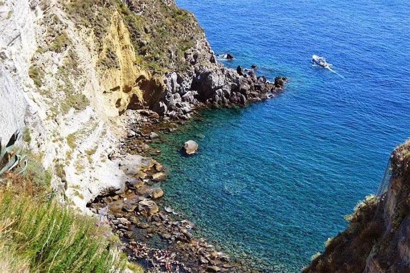 Baia di Sorgeto Natural Hot Springs