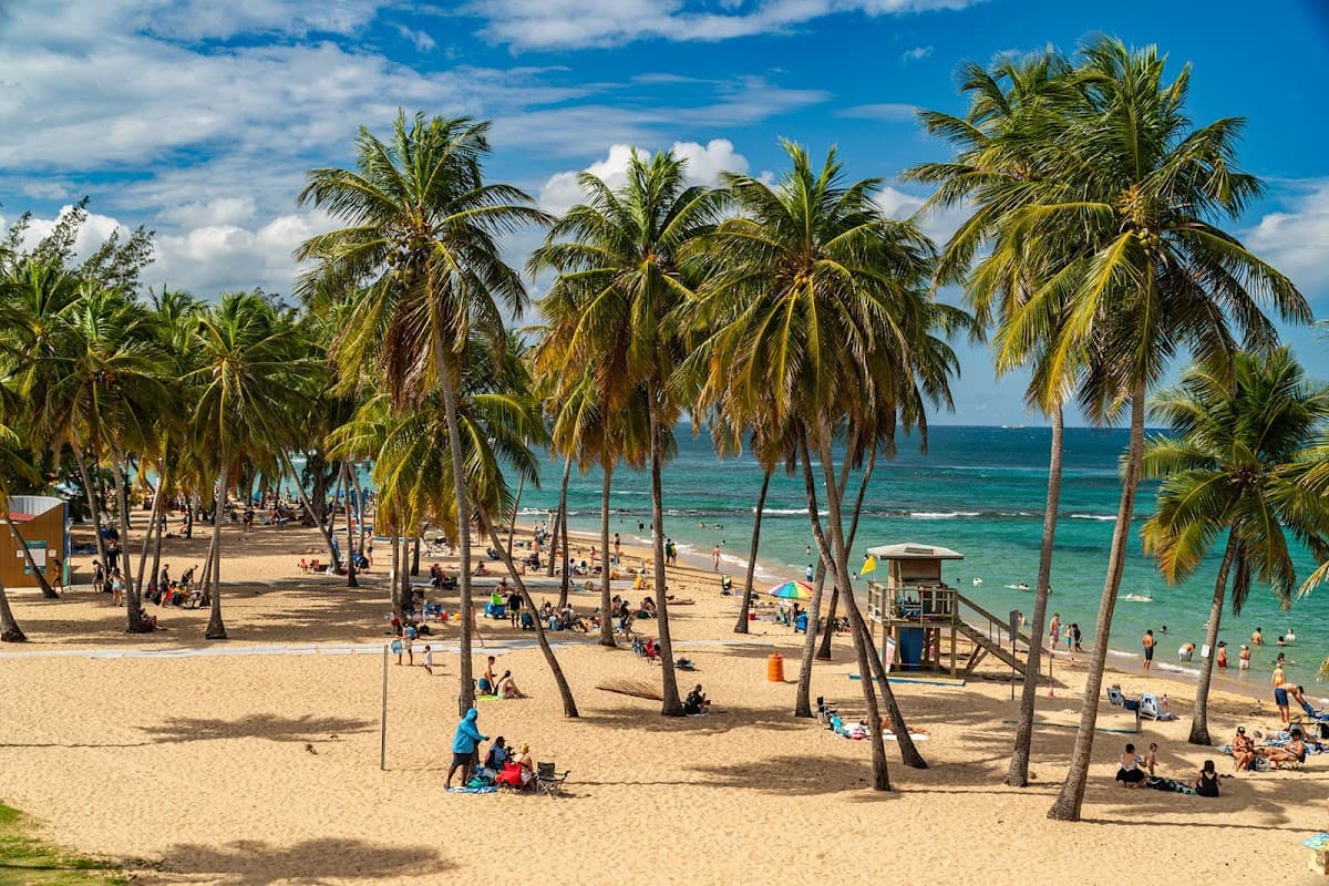 Balneario El Escambrón Beach
