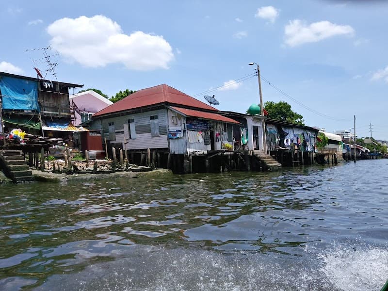Bangkok Noi Canal Sunrise Walk