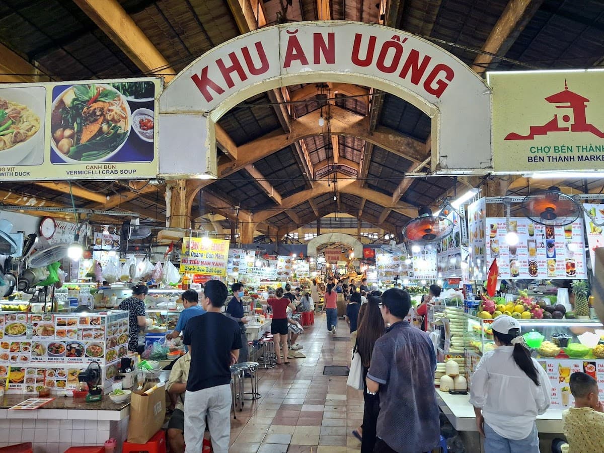 Ben Thanh Market & Shopping
