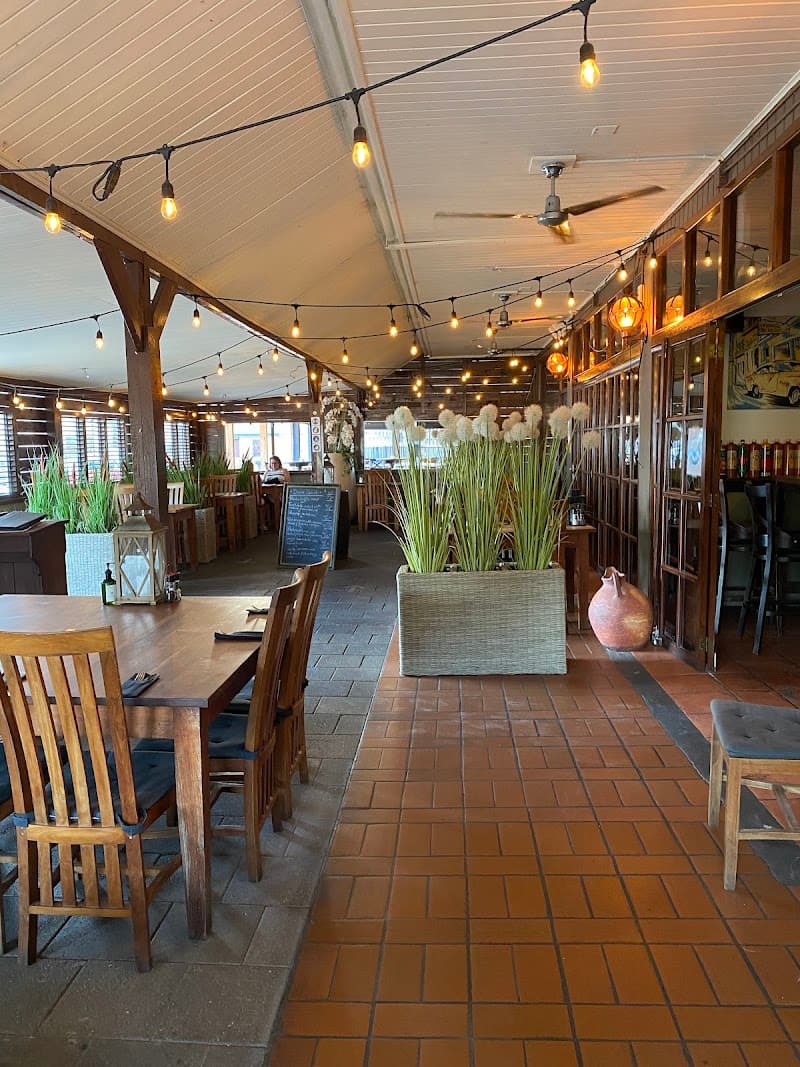 Romantic Aruba Weekend Escape