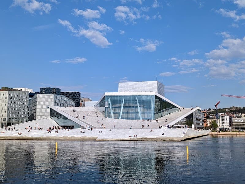 Bjørvika Waterfront & Oslo Opera House Roof