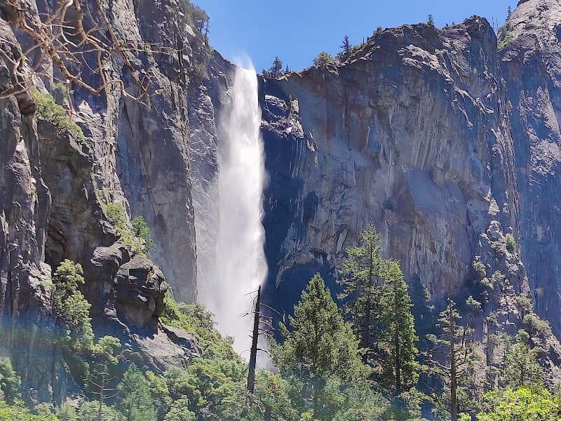 Bridalveil Fall Trail