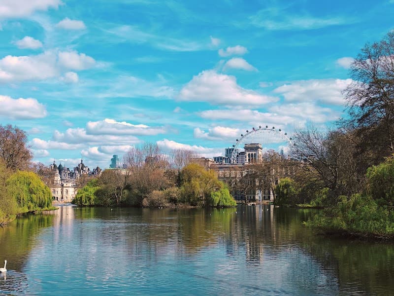 Buckingham Palace & St James’s Park
