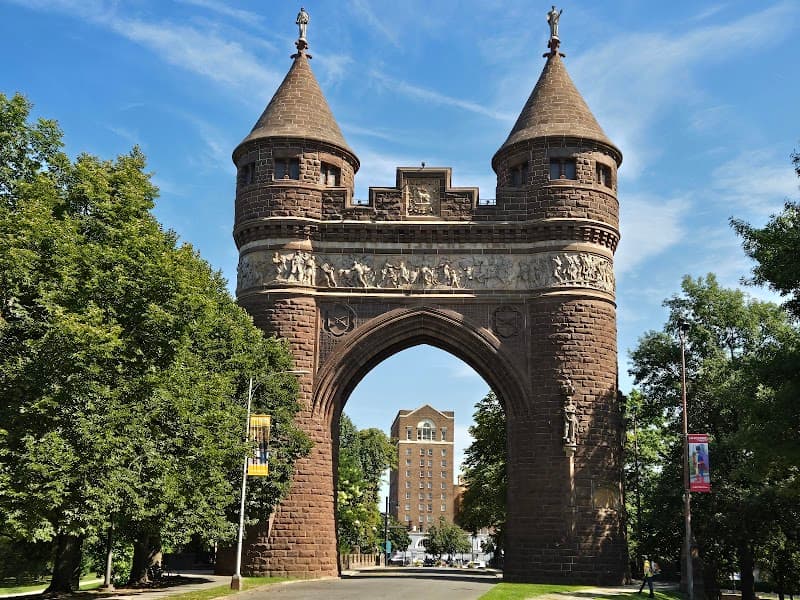 Bushnell Park & Soldiers and Sailors Memorial Arch