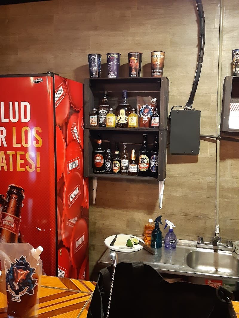 Guatemala City Essentials: History, Flavors & Frames