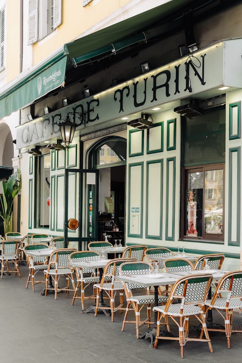 Seven Relaxed Days in Nice: Beach, Hills, and Riviera Flavors